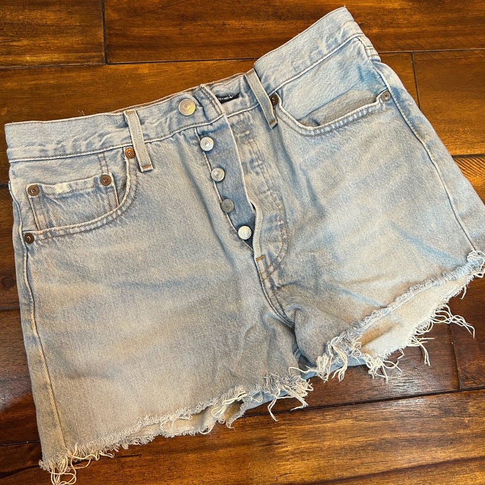 501 Levi Jean shorts 🫶🏻